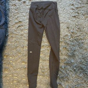Alo High-Rise Black Leggings size medium (some piling on backside)